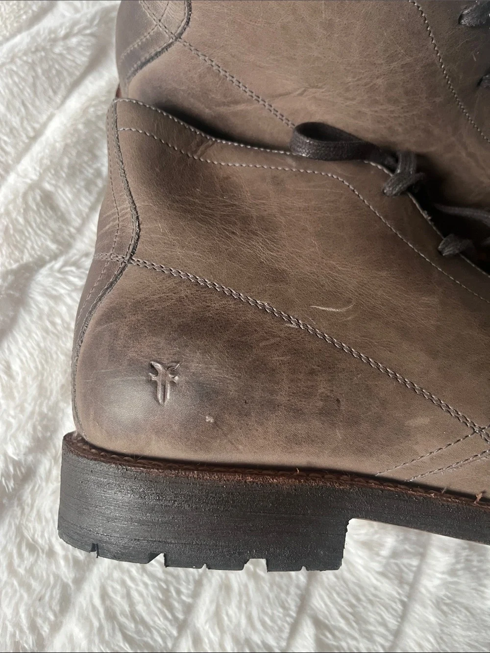 Frye Bowery Chukka Boot